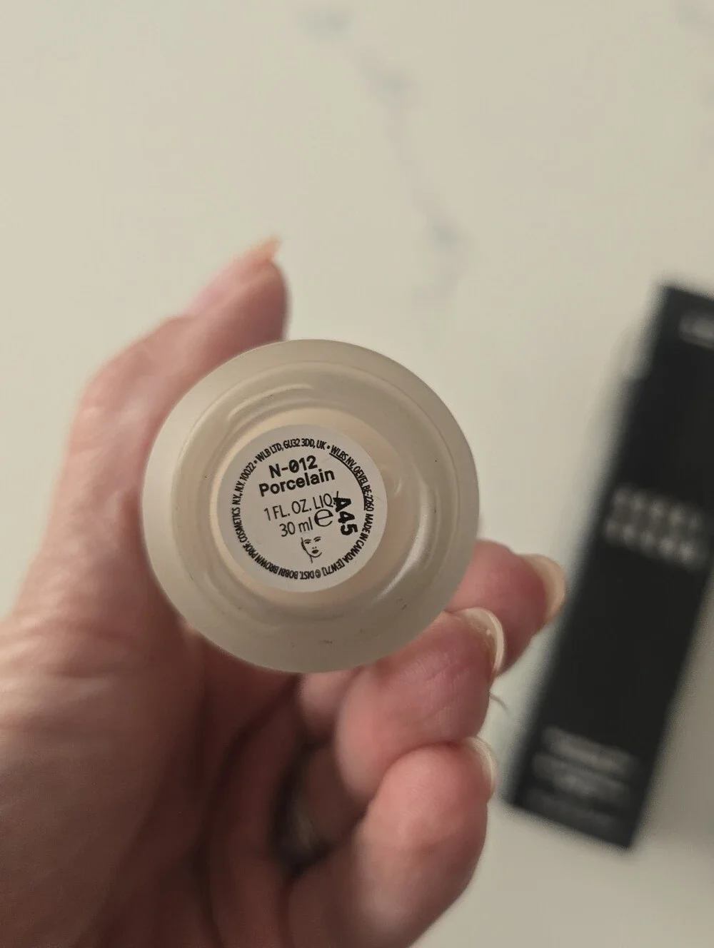 Bobbi Brown Weightless Skin Foundation SPF 15 with Hyaluronic Acid New 1oz
